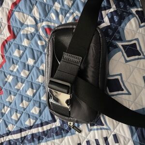 Compact Black Belt Bag with Durable Strap